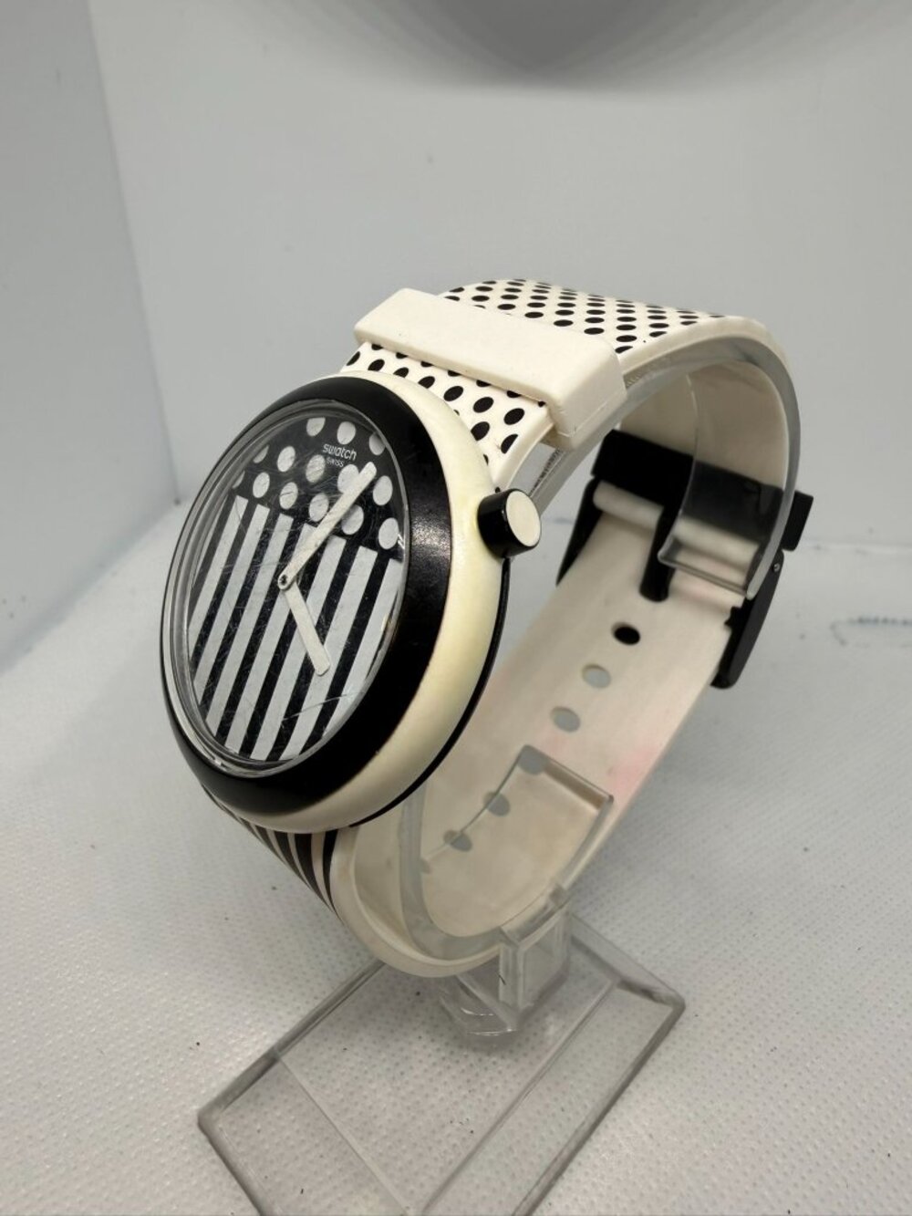 Swatch POP PNW101 "Popdancing" Unisex 45mm Black White Swiss Quartz Watch - Picture 2 of 13